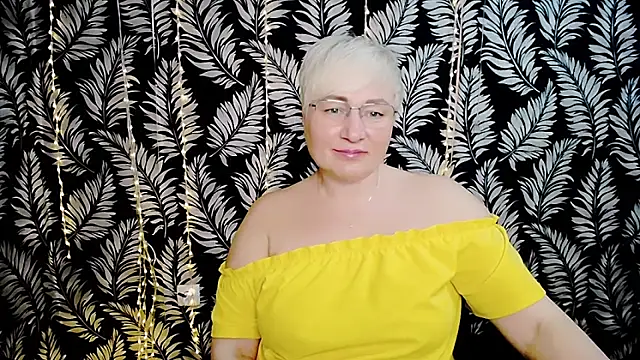 Olivia_playful webcam