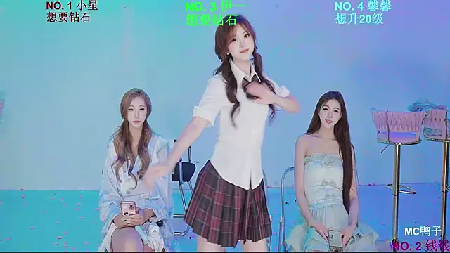 美女ZZ000S33在线直播