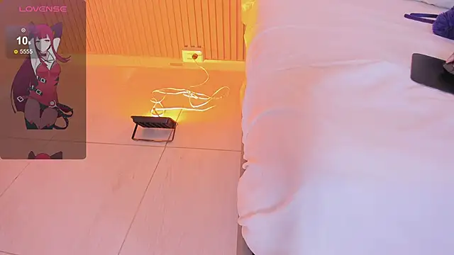 LisaLain webcam