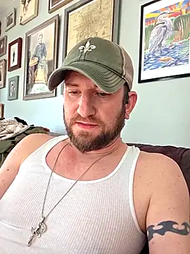 Icebearsticlese webcam