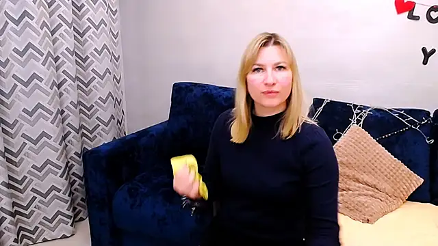 Incredible_Ariela webcam