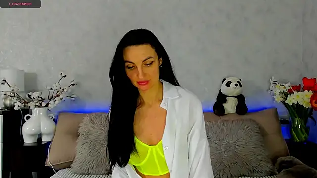 Tina_Mart webcam