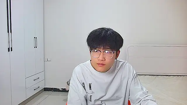KK-cuteboy webcam