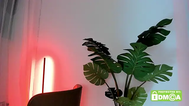 lovesweetash webcam