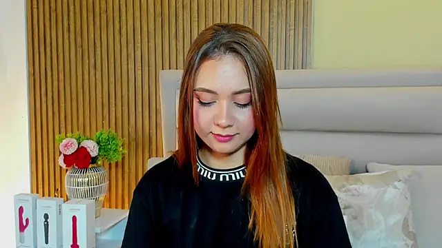 LondraBlush webcam