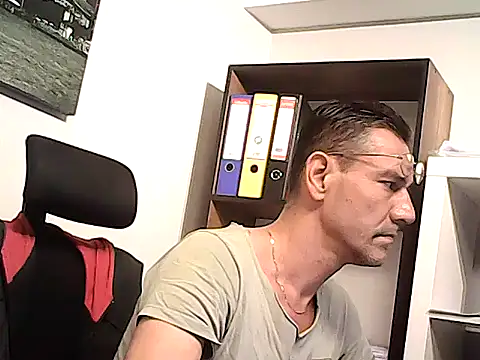 mastercharisma35 webcam