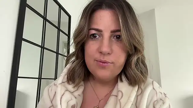 MsBelleWarick webcam