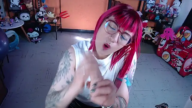 MissMiia2 webcam