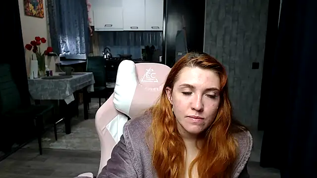 Reginasmilee webcam