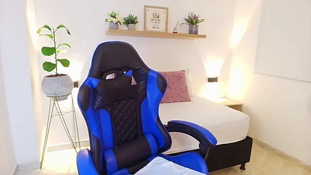 bella_99_ webcam