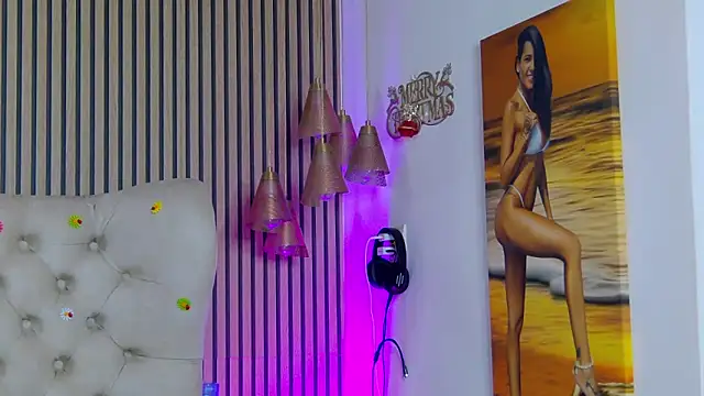 PlayfulShow webcam
