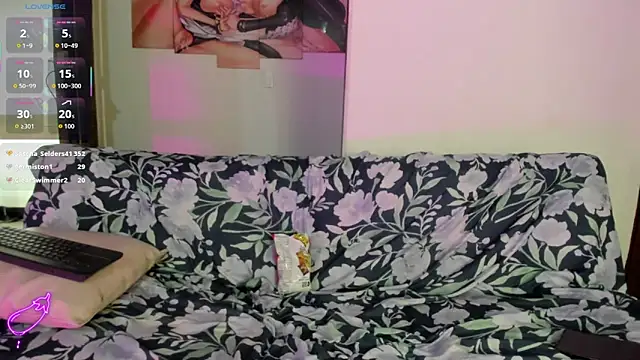Nikki__uwu webcam