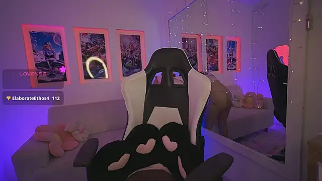 DahliaGrey webcam