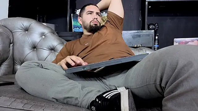 matteosantos live sex cam
