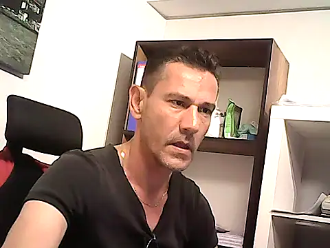 mastercharisma35 (Ask my age) - like ???? pls......
