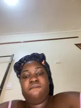 sweet18creamybigpussy webcam