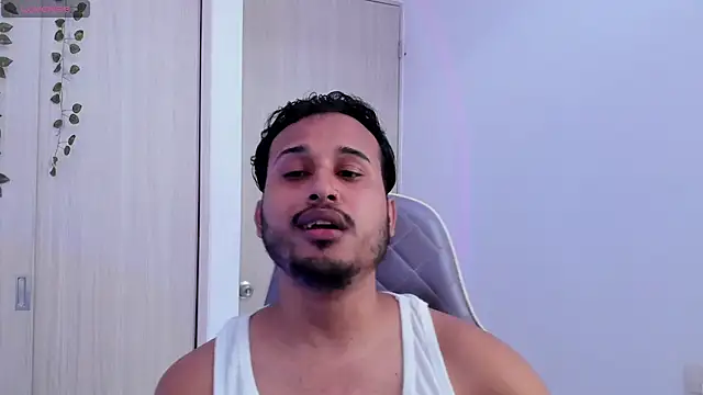 Raf_brunette webcam