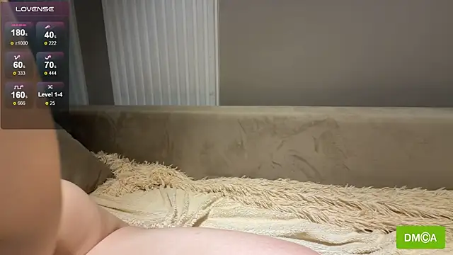 avroramey (F young) - Spanking on boobs