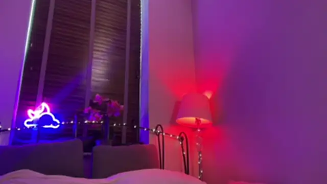 mistresssx (F milf) - MORE NAKED @ GOAL