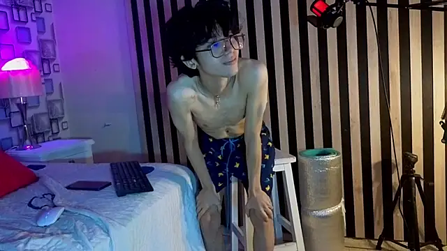 Twink_Sebas7 webcam