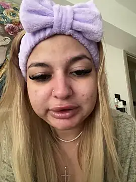 AllysonK webcam