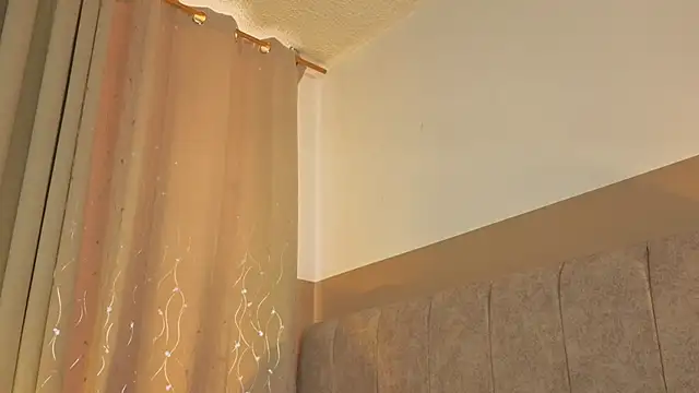 Zara_dulce webcam