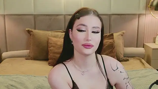 EmmaLawrens webcam