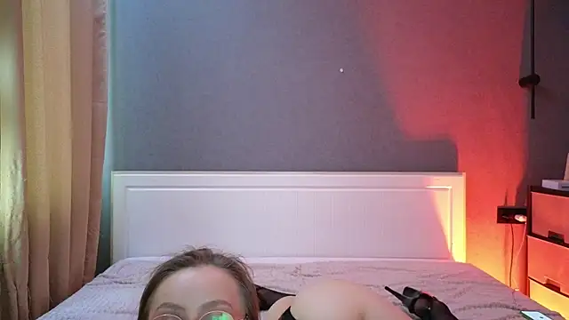Cute_Auggie8 webcam
