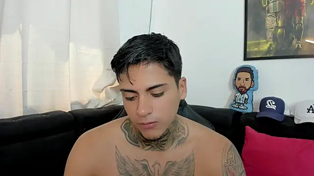 sweetlatinoboy webcam