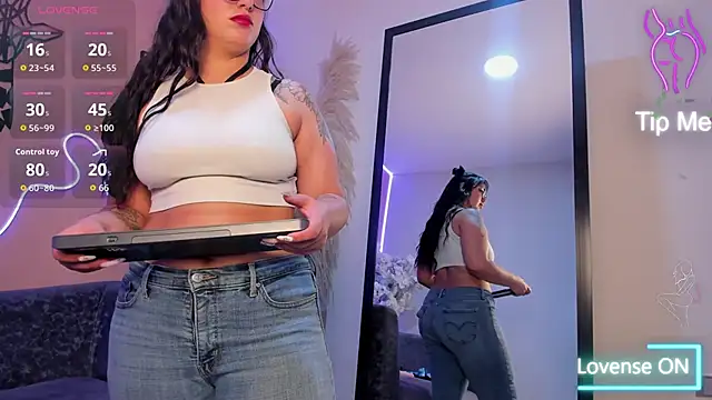 Alana_dagger_ webcam