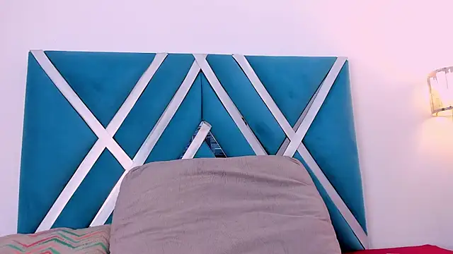 chloe_andersonn webcam