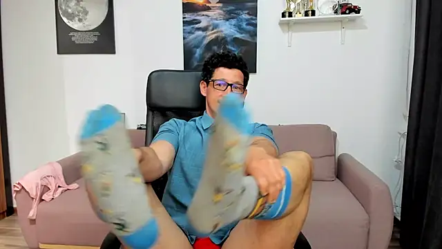 BrutusK08 live sex cam