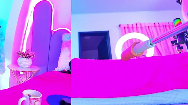 NathaxaLeans live sex cam