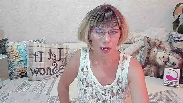 AgataFoxx webcam