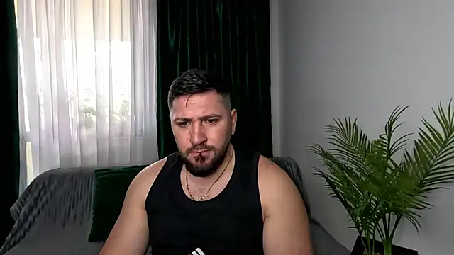 Gold_Alpha_Boy webcam