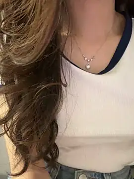 美女meimei_x在线直播