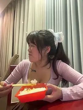 Molly-xiao webcam