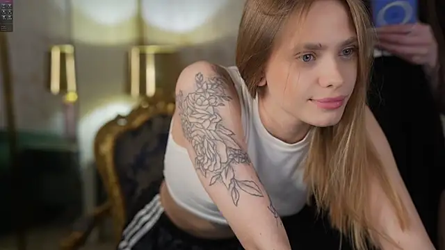Angy_Netal webcam