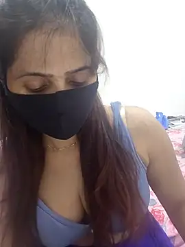 Aarti909090 webcam