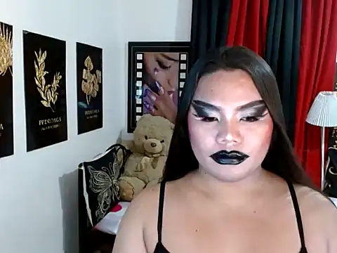 tsbrianahugecock - TSbrianaHugeCock's free webcam - UK Sex Cams