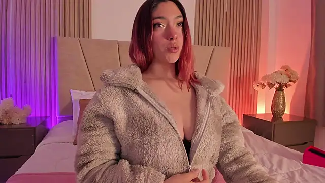 Victoria_Beaumont webcam