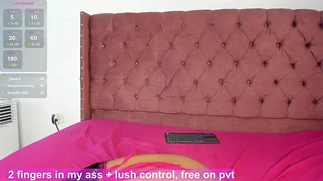 lau_hotfox webcam