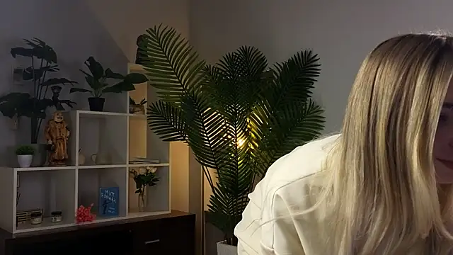 RosannPritchard webcam