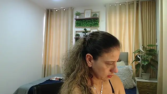 sasi_luna webcam