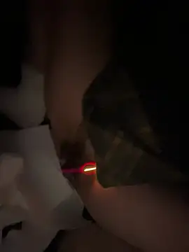 美女littleqiu在线直播
