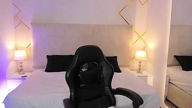Megan-8 webcam