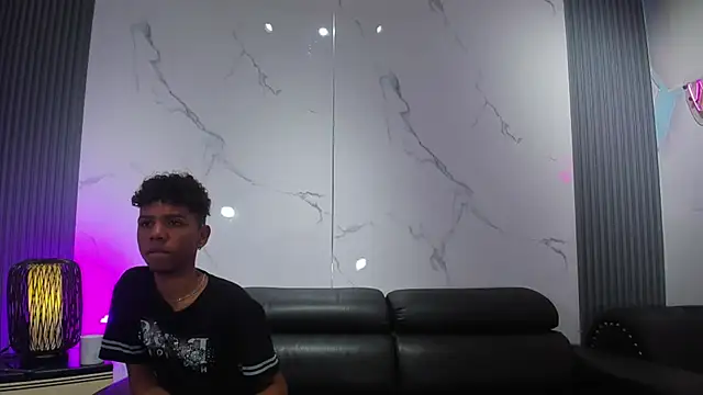 Spicy_guys webcam