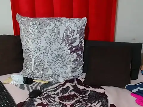 BBWMIDGET webcam