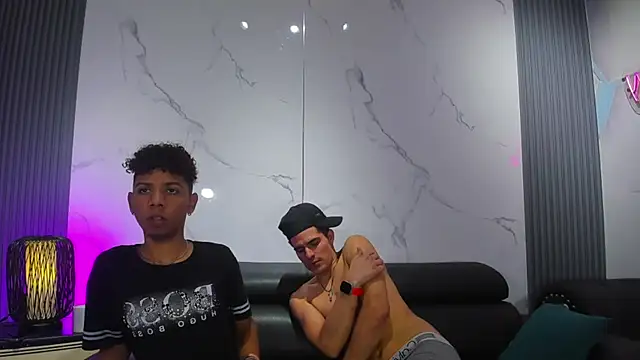 Spicy_guys webcam