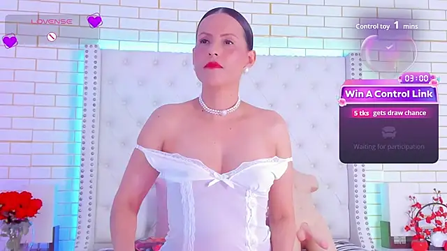 Coco_Balenciaga_ webcam